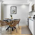 Beautiful 2 Bedroom With Views In Rua Augusta Apartamento Lisboa