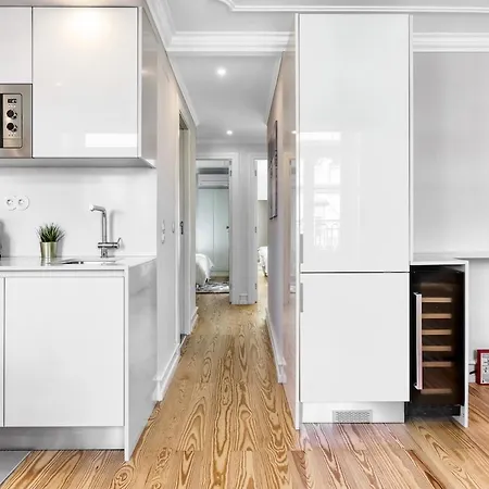 Beautiful 2 Bedroom With Views In Rua Augusta * Lisboa