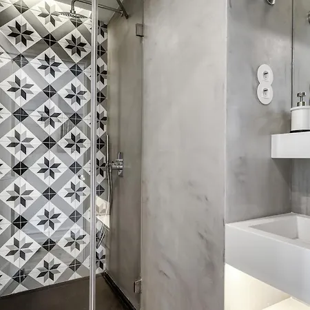 Beautiful 2 Bedroom With Views In Rua Augusta * Lisboa