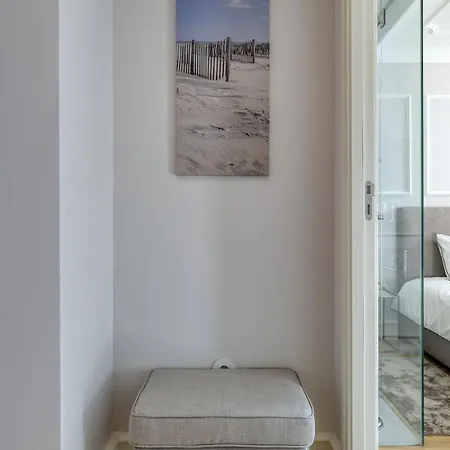 Lisbon Beautiful 2 Bedroom Apartment With Views In Rua Augusta Lisbon * Lisboa
